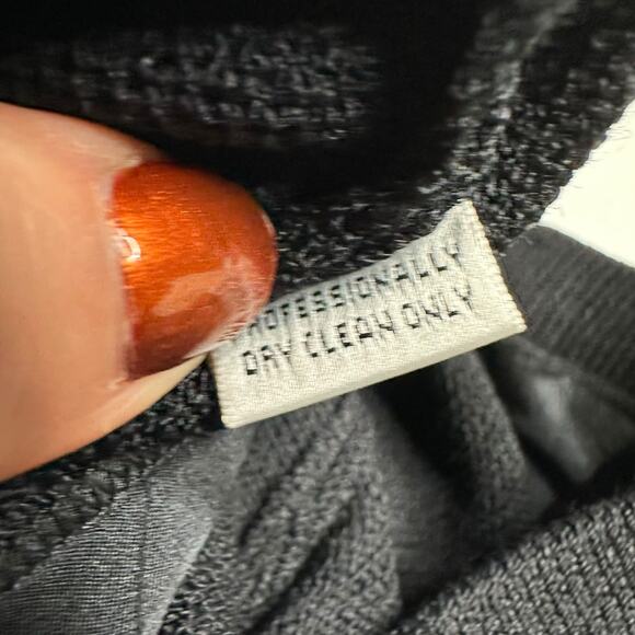 ST JOHN Basics Black Pleated Santana Knit Pull On Pants Women's Size 4 Vintage - Picture 5 of 6